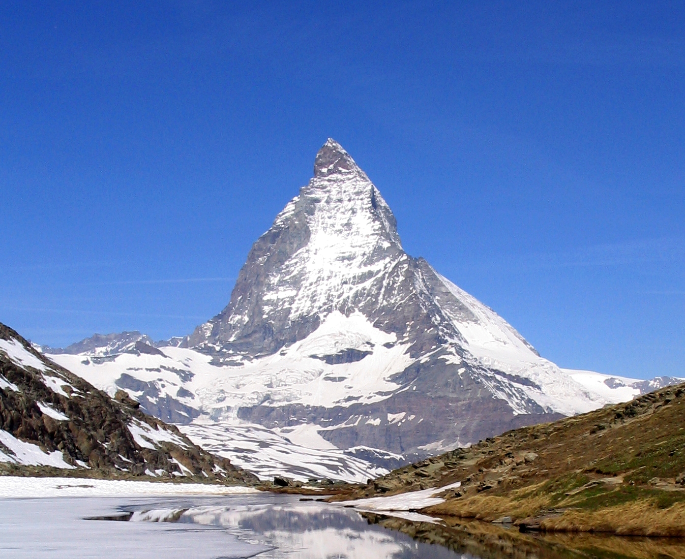 Matterhorn_Riffelsee_2005-06-11 - Copy.jpg